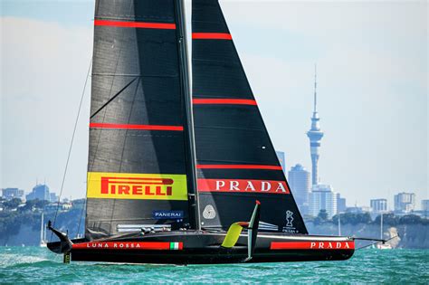 luna rossa prada barco|luna rossa prada pirelli boat.